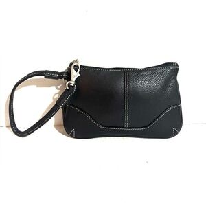 Coach vintage Elegant Black Leather Wristlet